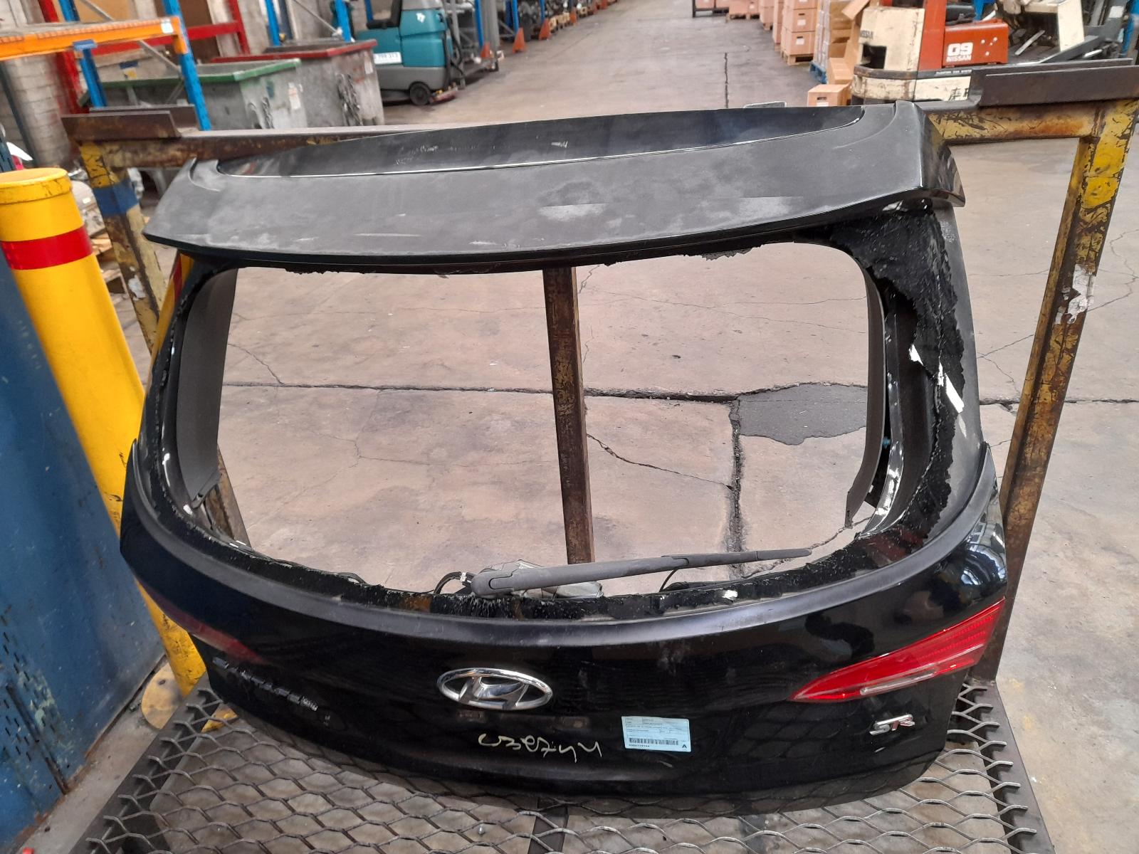 View Auto part Bootlid/Tailgate Hyundai Santa Fe 2015