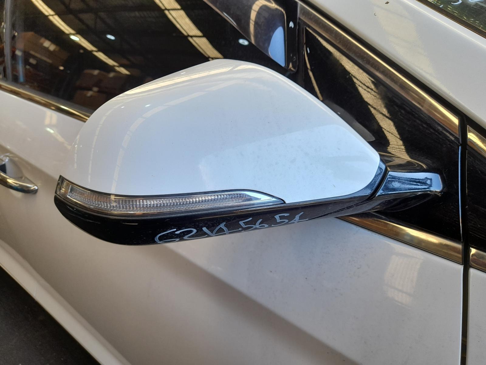 View Auto part Right Door Mirror Hyundai Sonata 2014
