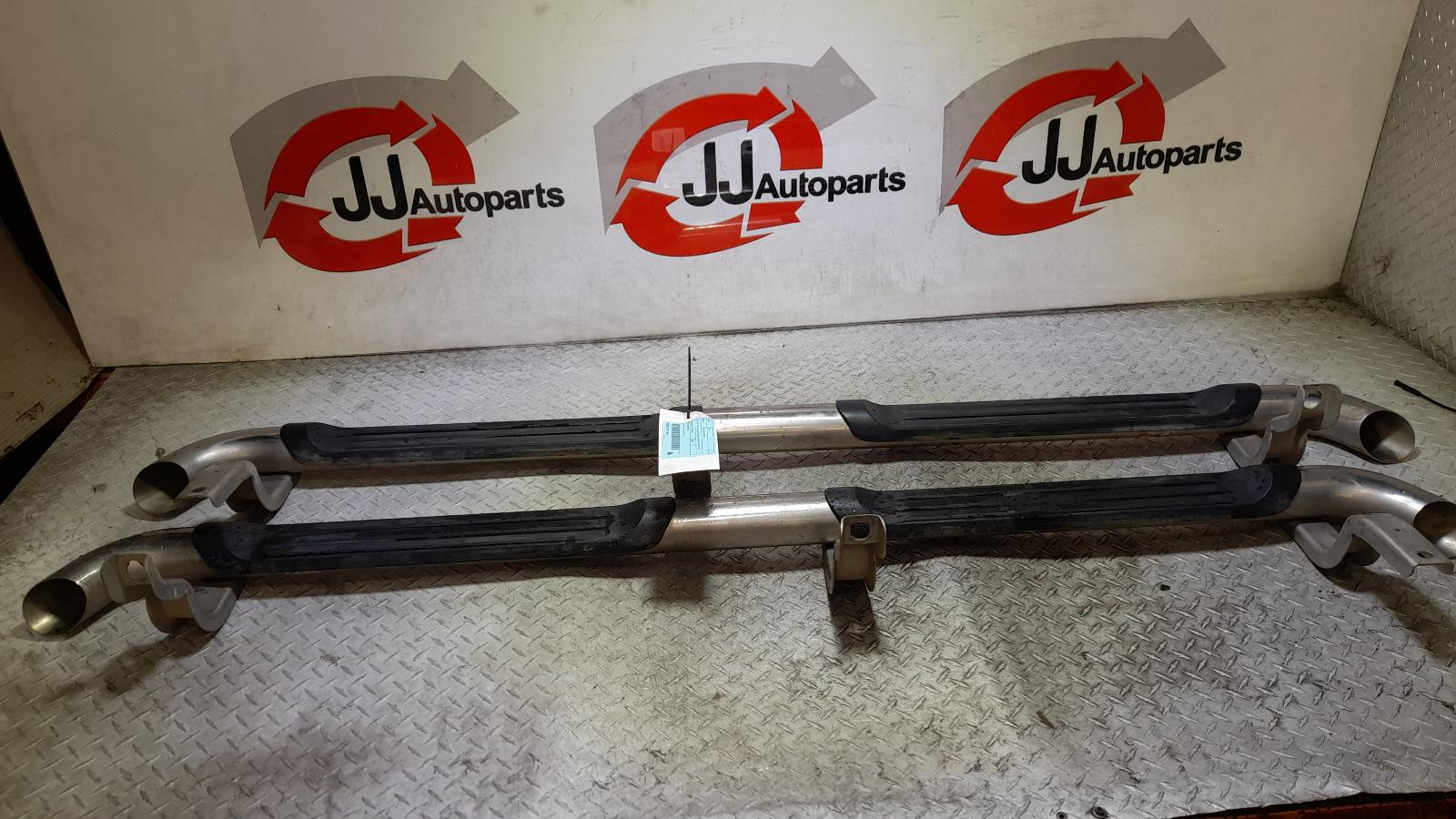 View Auto part Side Step/Skirt Mazda Bt50 2020