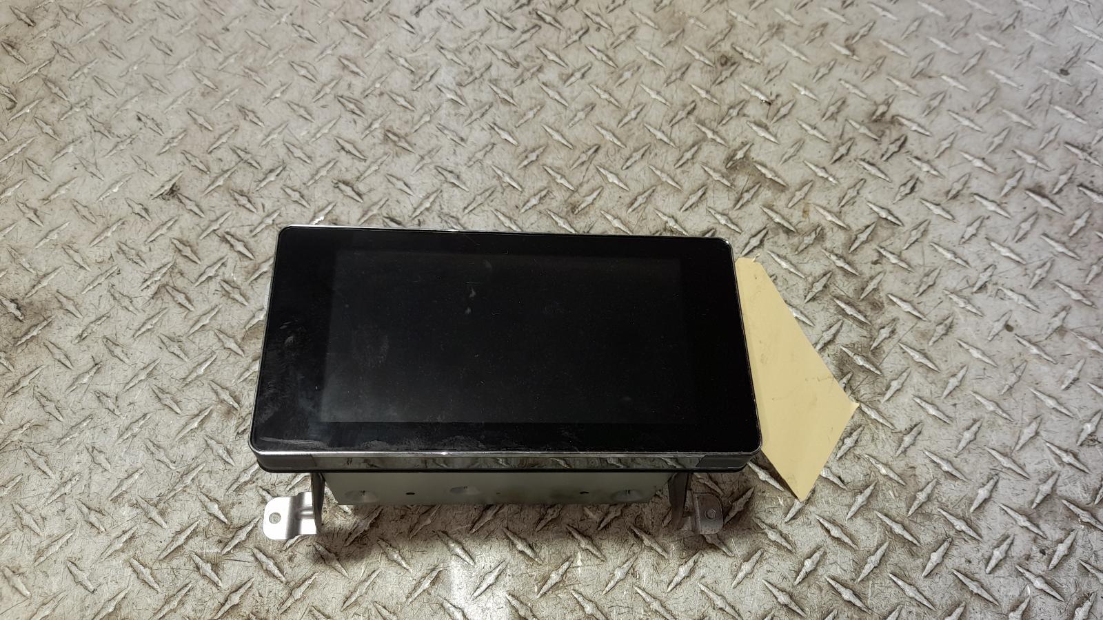 View Auto part Radio/Cd/Dvd/Sat/Tv Mitsubishi Outlander 2017