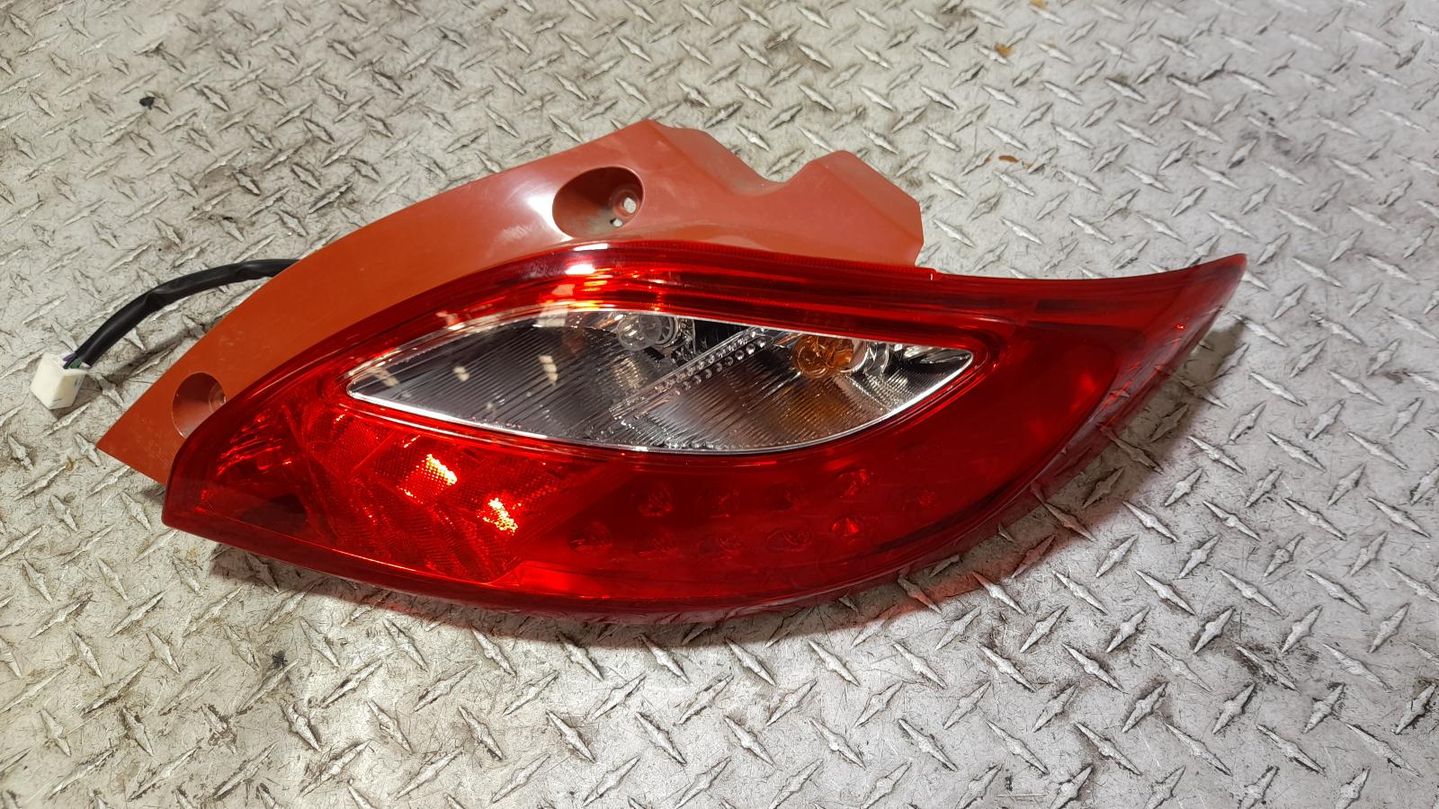 View Auto part Right Taillight Mazda 2 2013