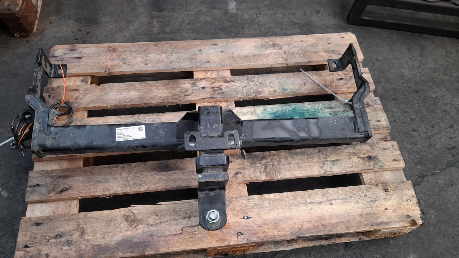 View Auto part Towbar Mazda Cx5 2016