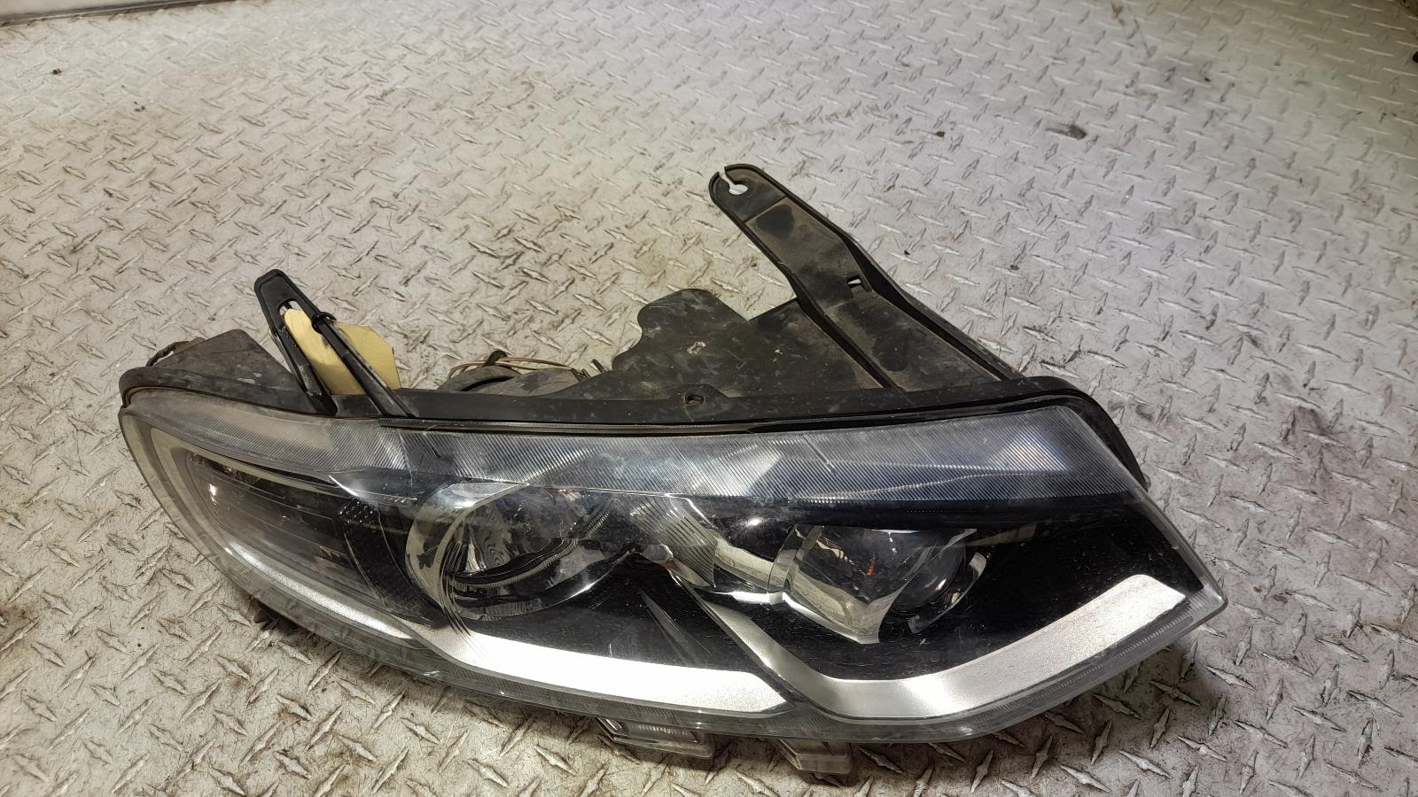 View Auto part Right Headlamp Ford Territory 2014