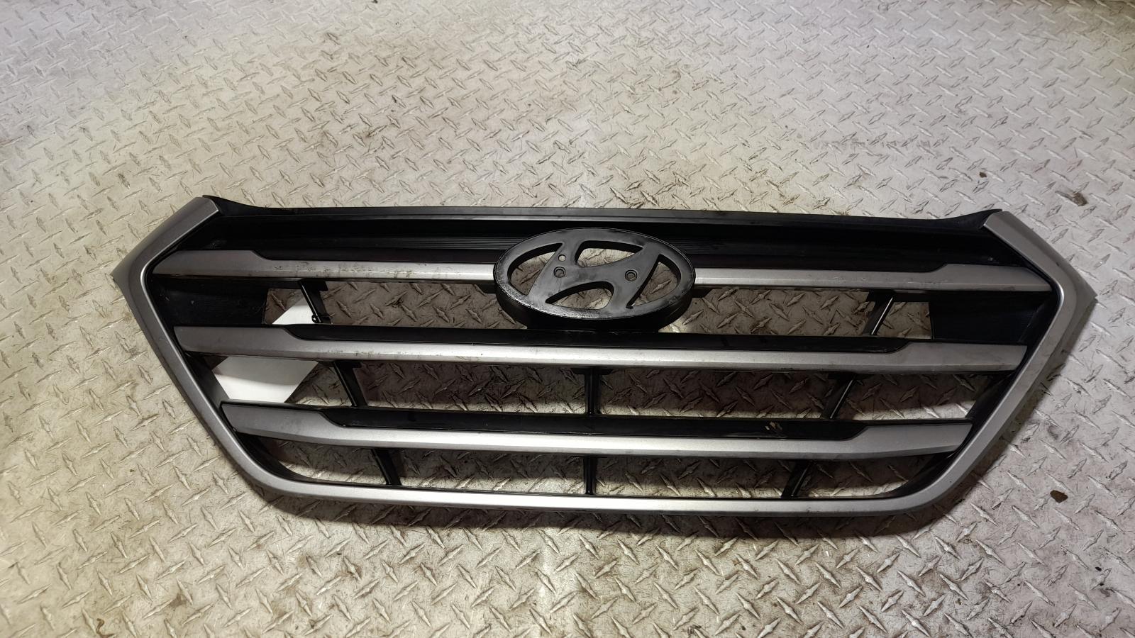 View Auto part Grille Hyundai Tucson 2017