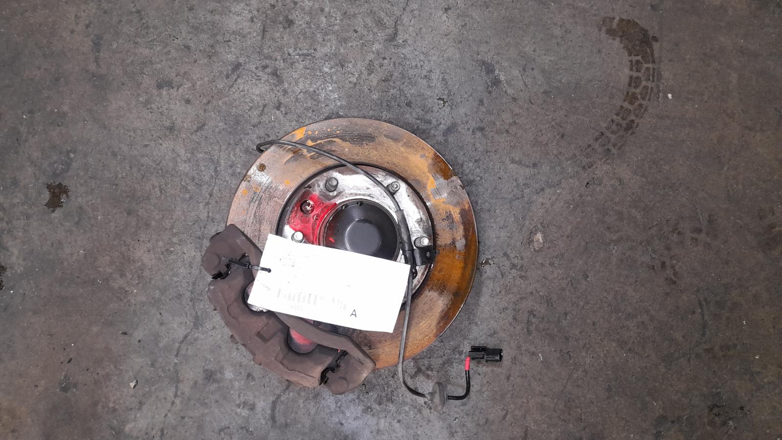 View Auto part Right Front Hub Assembly Hyundai Iload/imax 2017