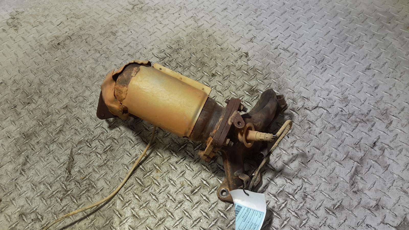 View Auto part Catalytic Converter Nissan Altima 2016