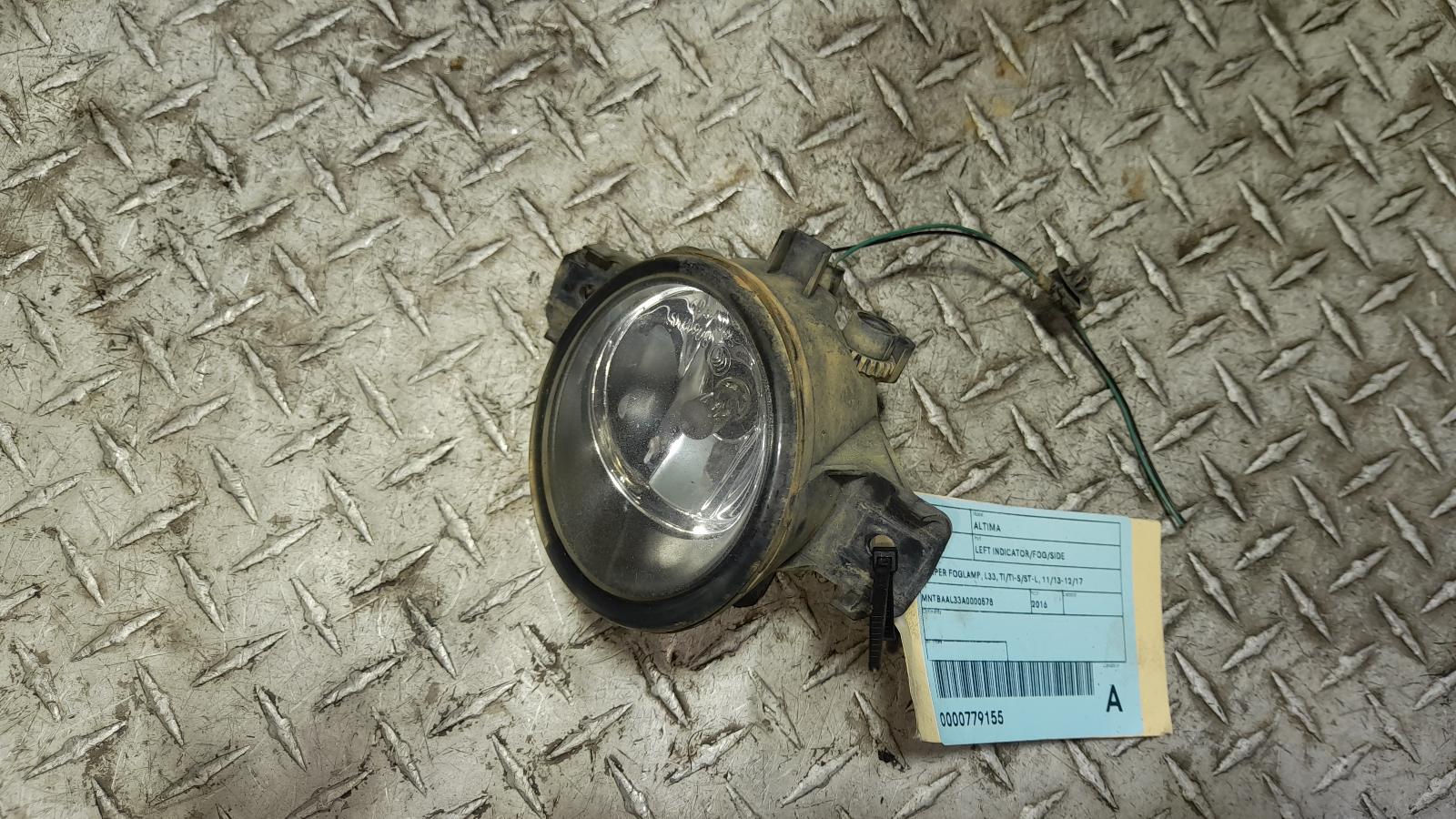 View Auto part Left Indicator/Fog/Side Nissan Altima 2016