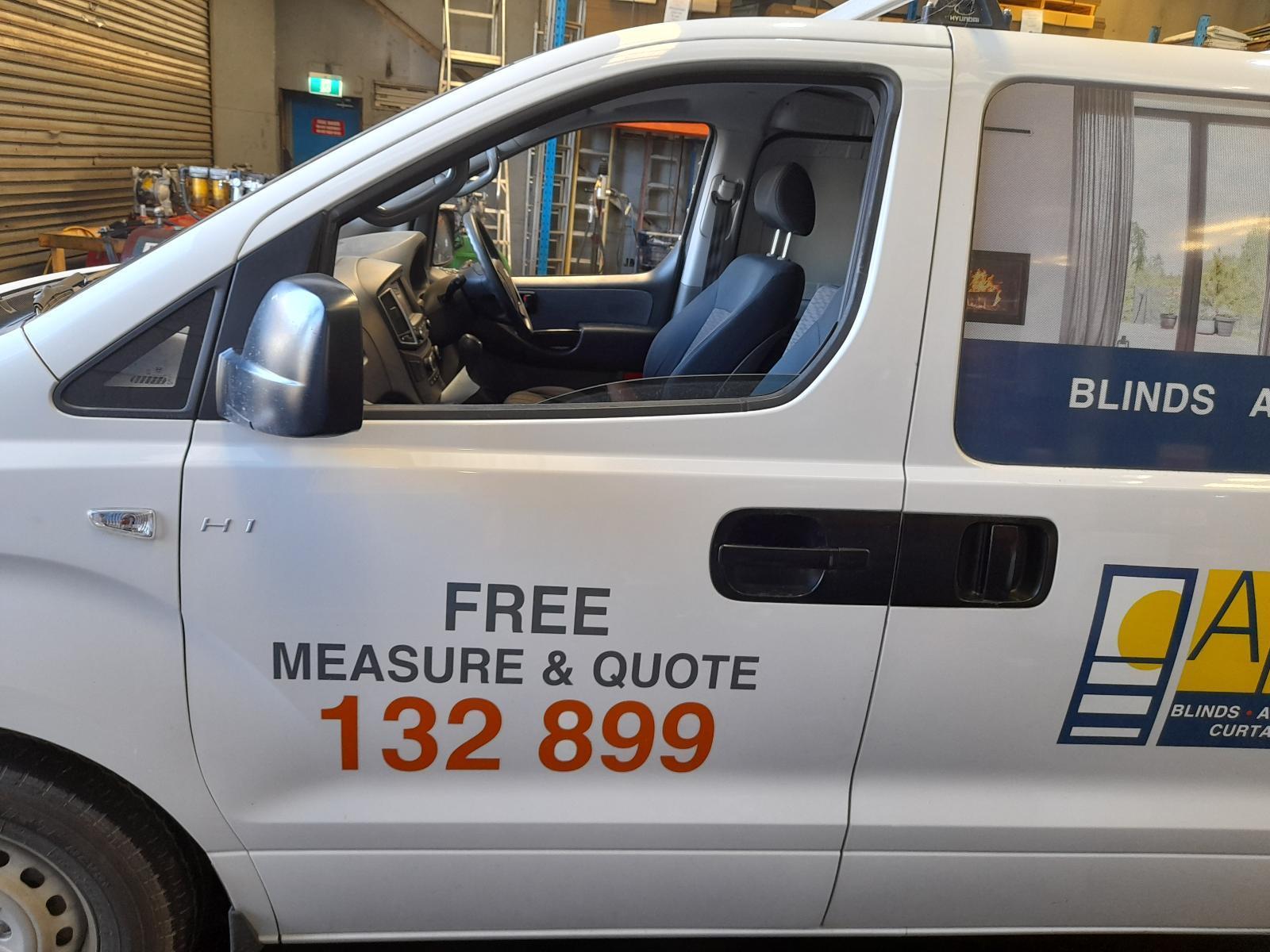 View Auto part Left Front Door Hyundai Iload/imax 2016