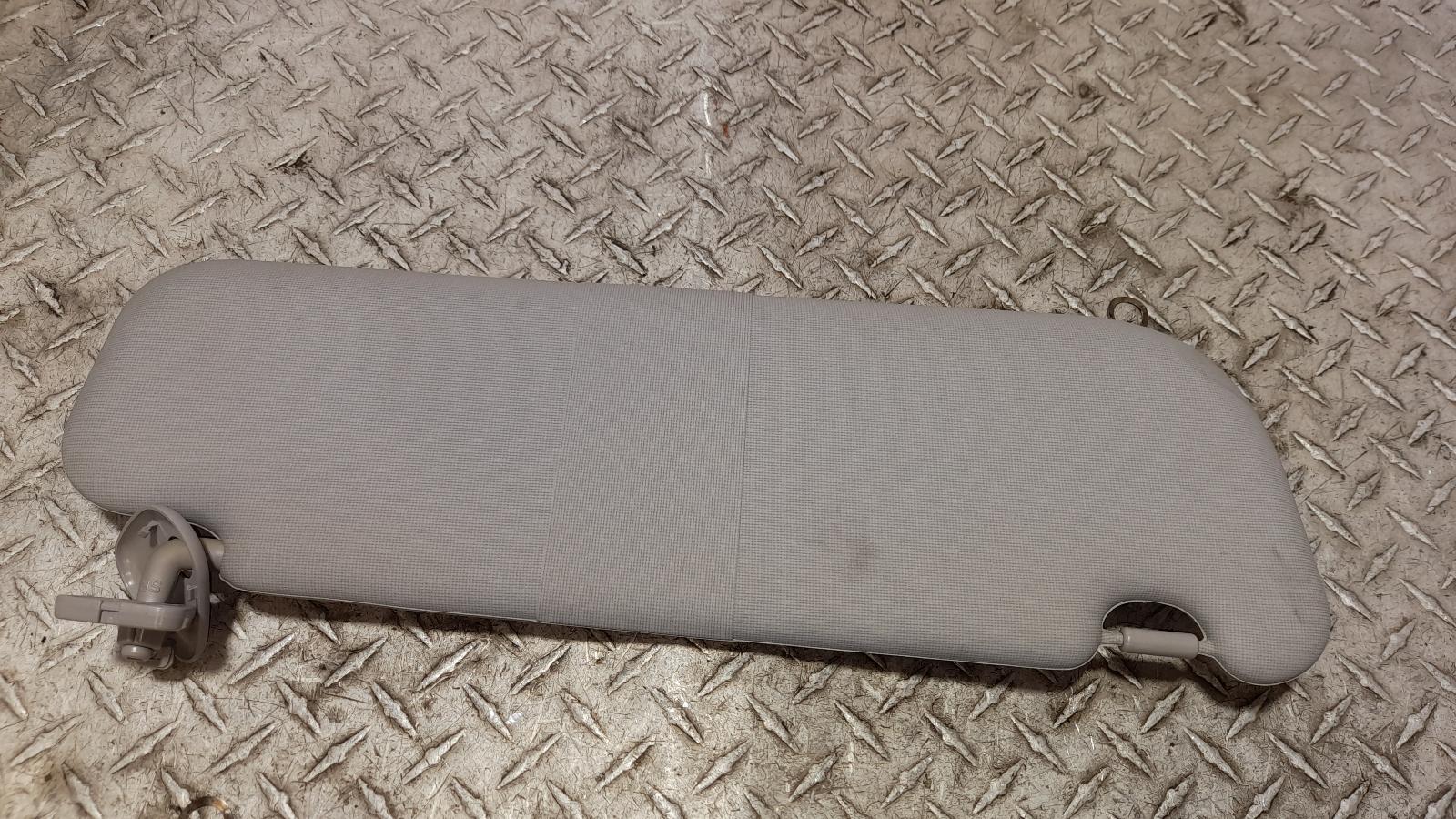 View Auto part Sunvisor Hyundai Iload/imax 2016