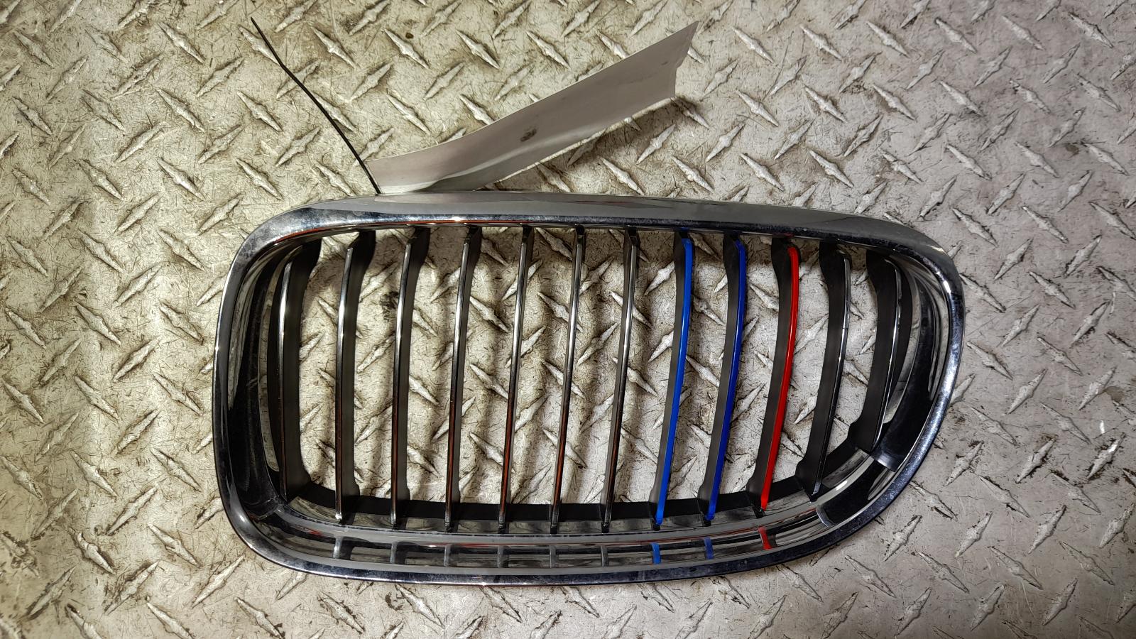 View Auto part Grille Bmw 3 Series 2010