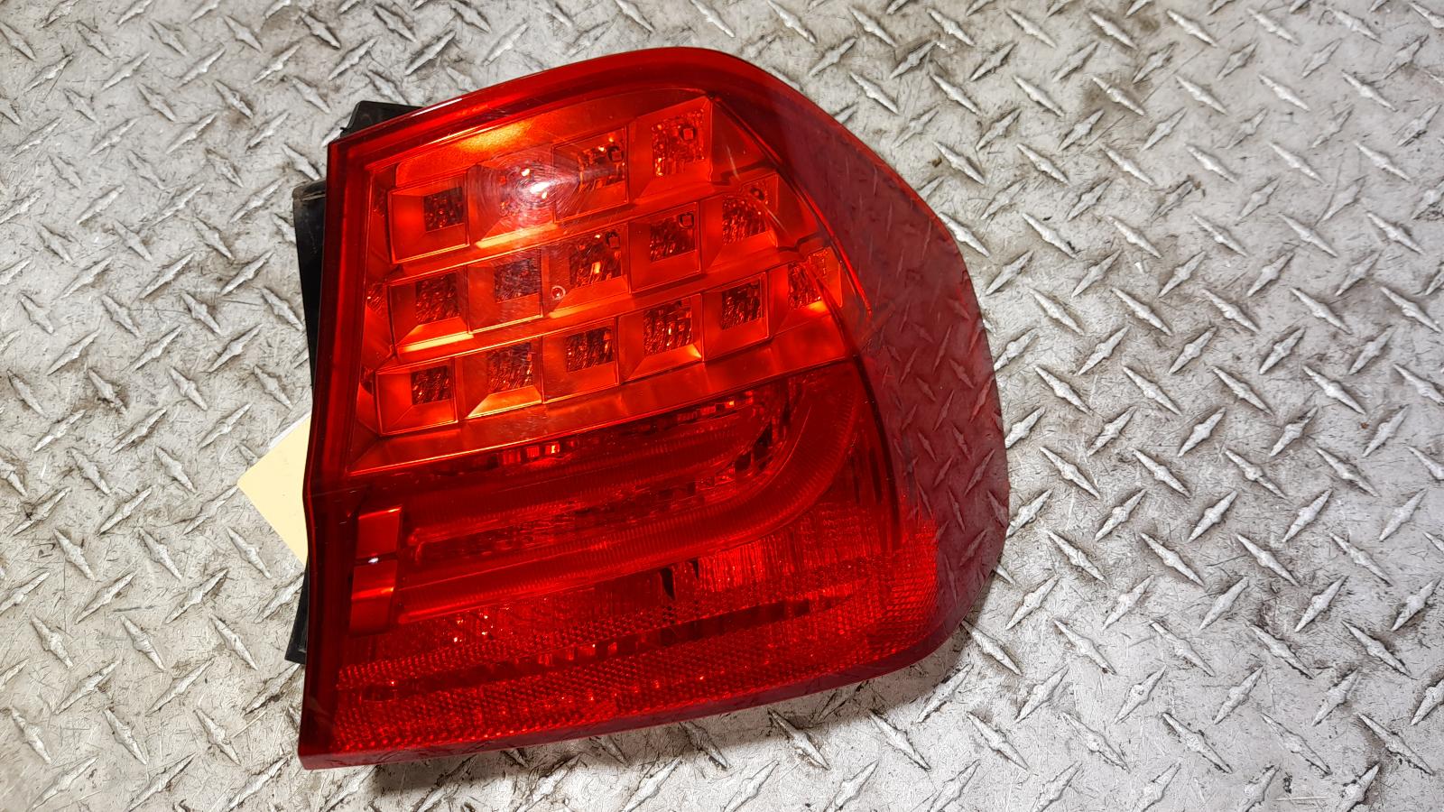 View Auto part Right Taillight Bmw 3 Series 2010