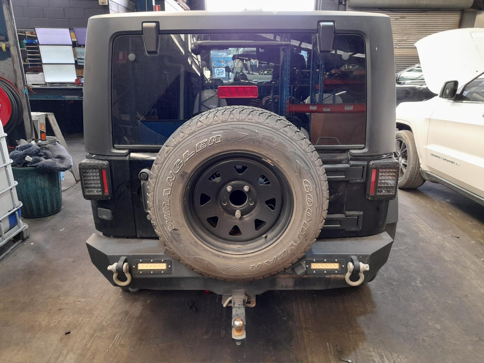 View Auto part Rear/Tailgate Glass Jeep Wrangler 2010