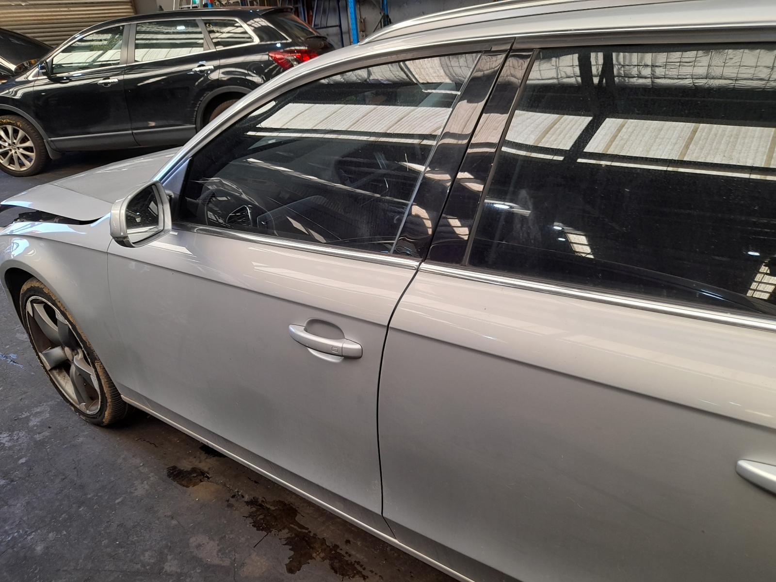 View Auto part Left Front Door Audi A4 2011