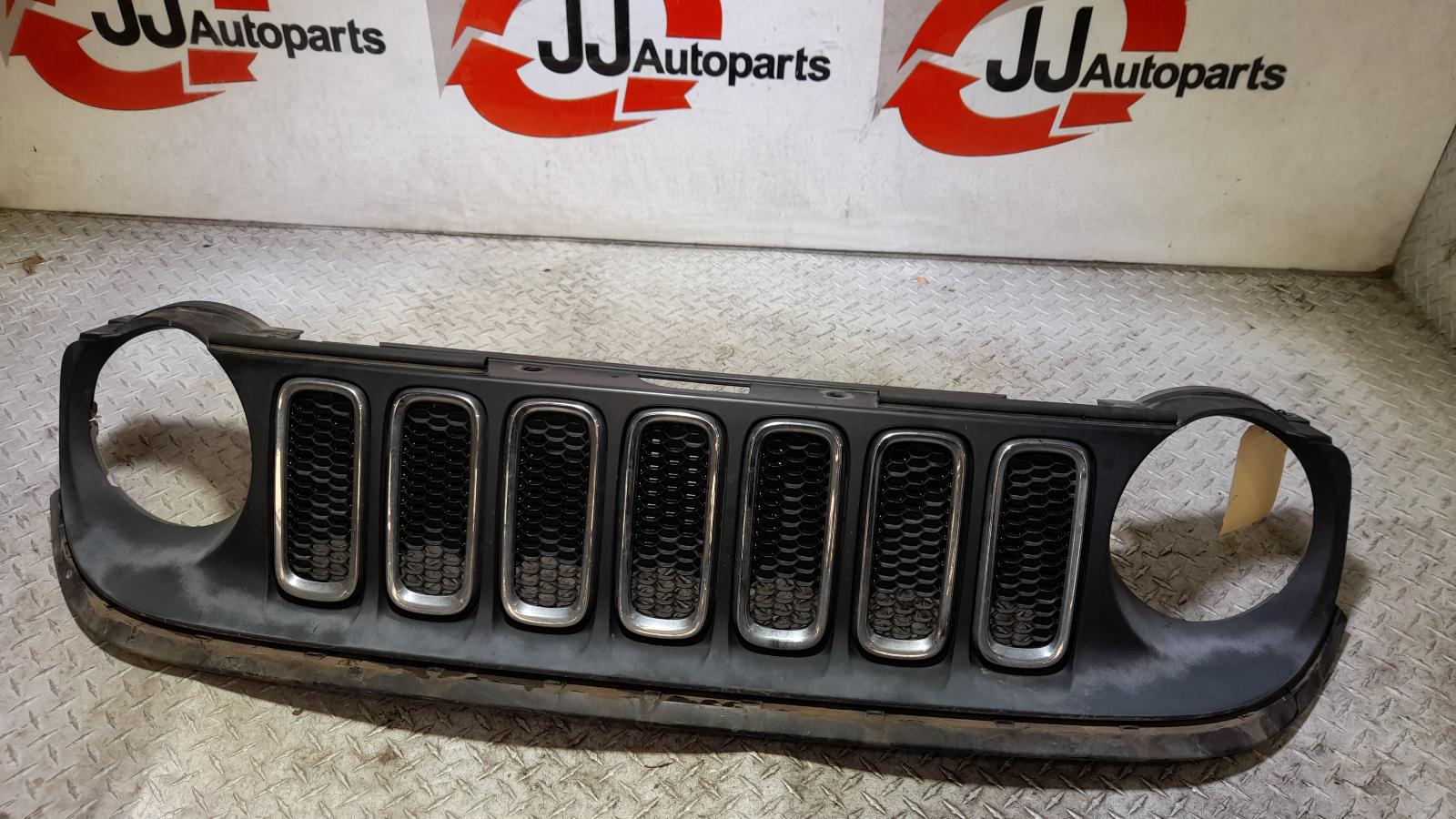 View Auto part Grille Jeep Renegade 2015