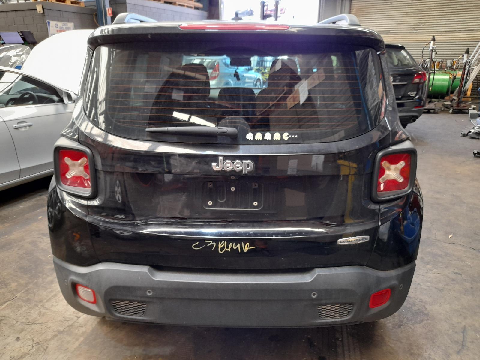 View Auto part Bootlid/Tailgate Jeep Renegade 2015
