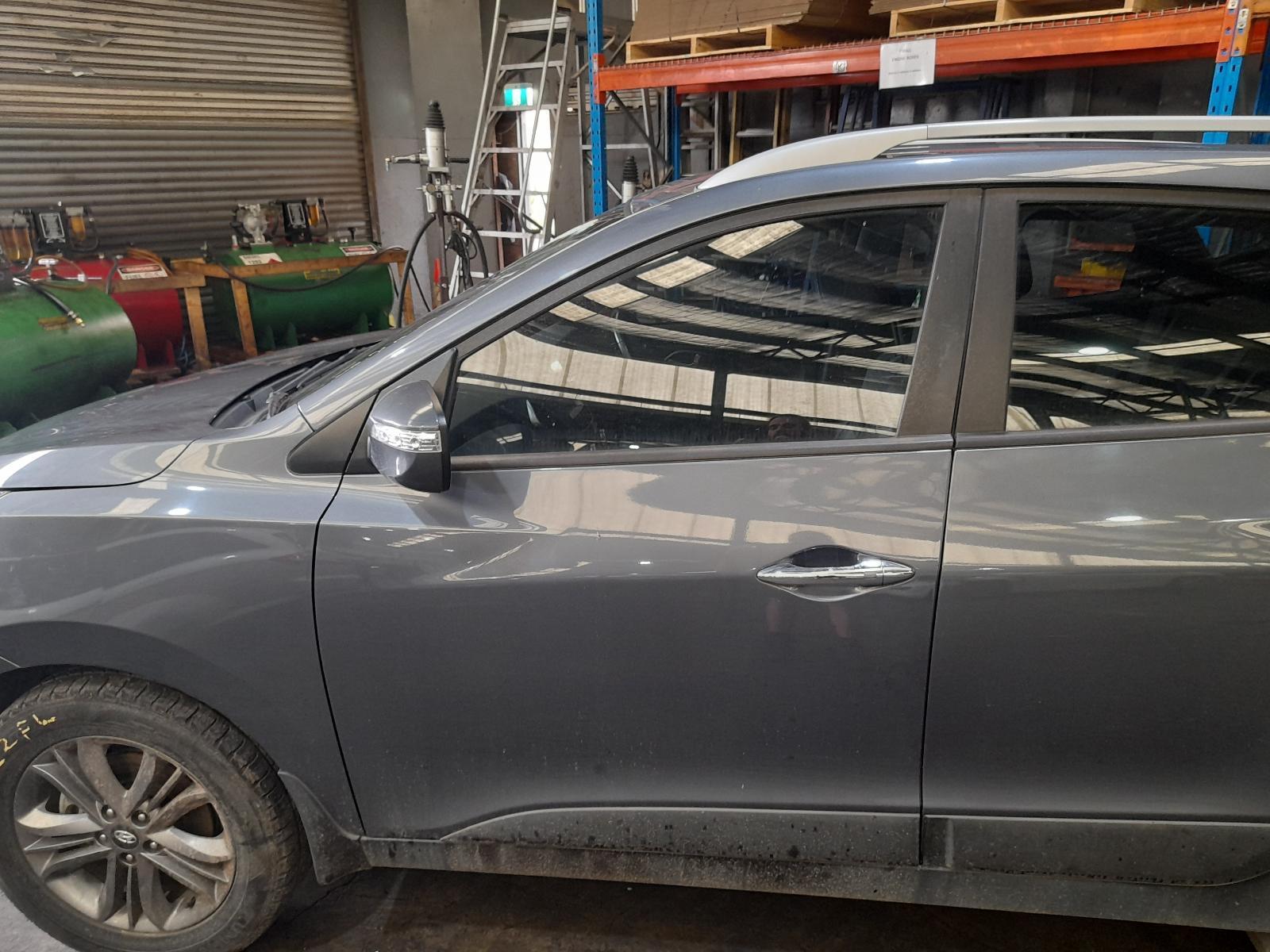 View Auto part Left Front Door Hyundai Ix35 2015