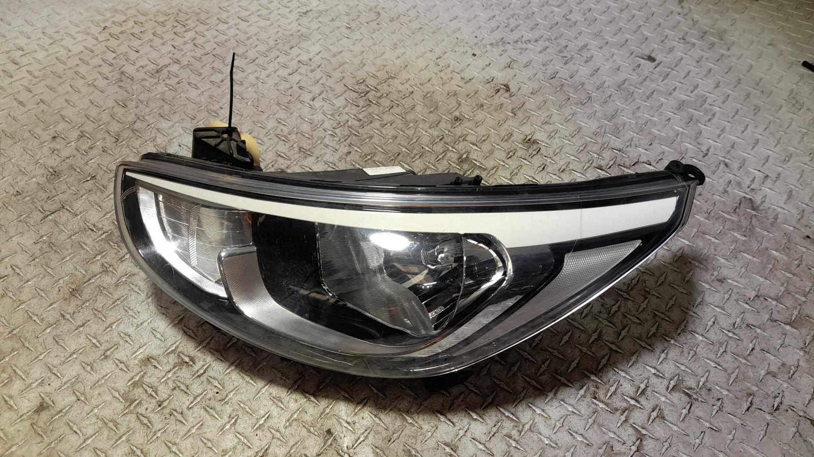 View Auto part Left Headlamp Hyundai Accent 2016