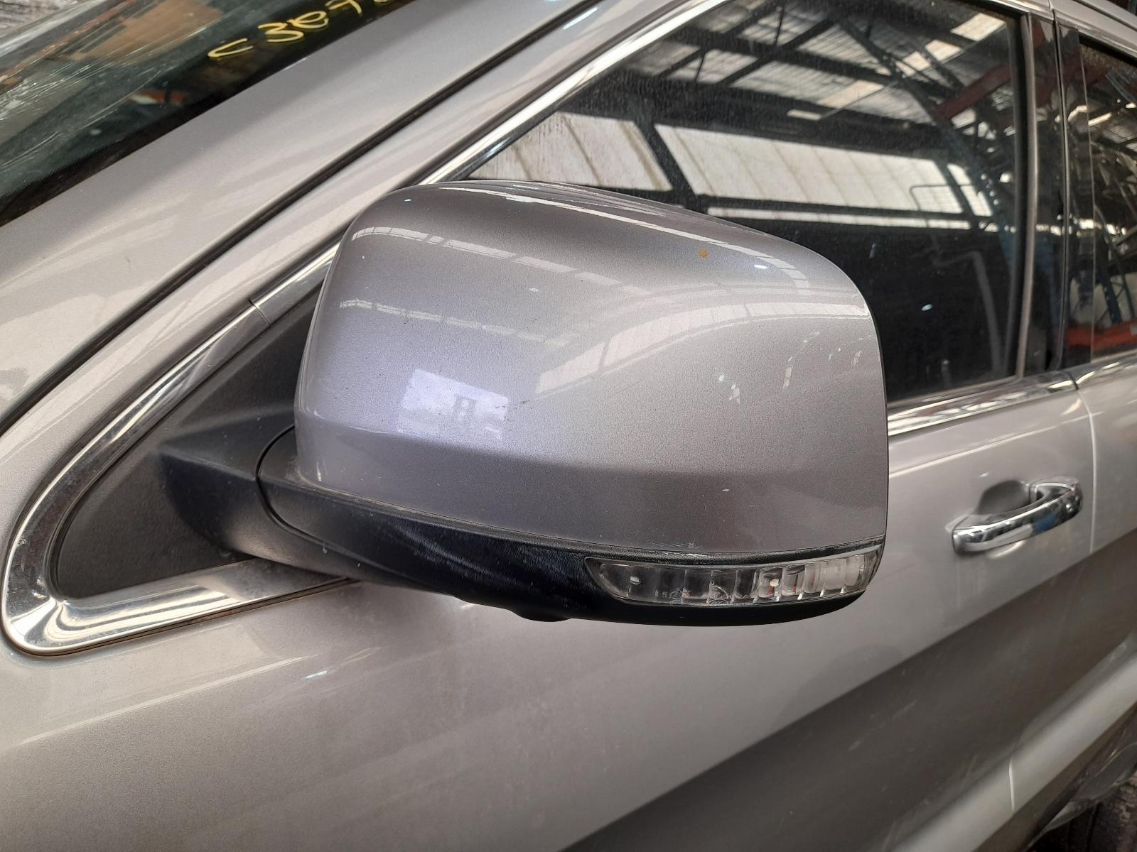 View Auto part Left Door Mirror Jeep Grandcherokee 2014