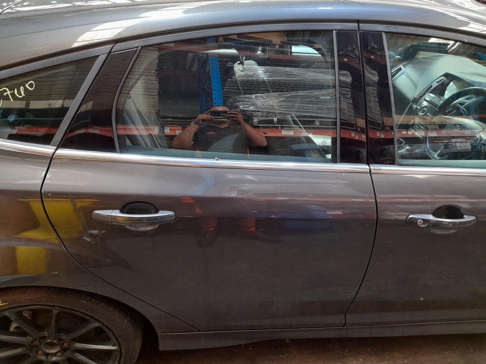 View Auto part Right Rear Door Sliding Ford Focus 2016