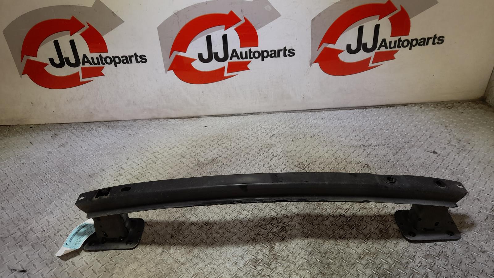View Auto part R/Bar Bracket/Reinfo Ford Focus 2016