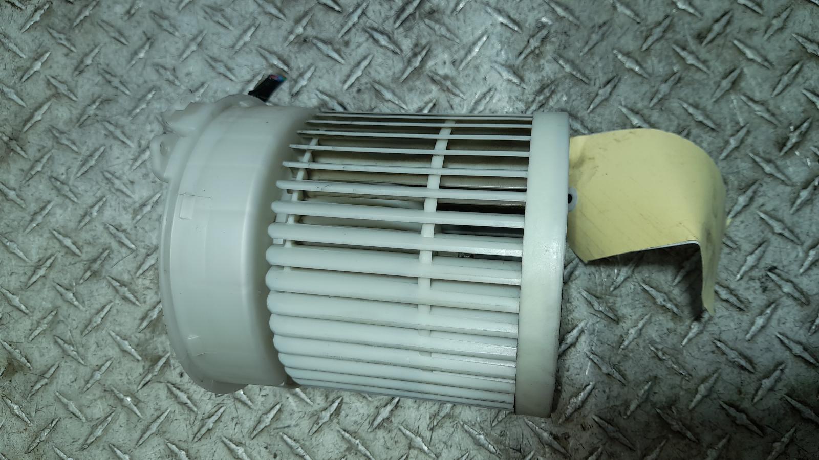 View Auto part Heater Fan Motor Nissan Xtrail 2016
