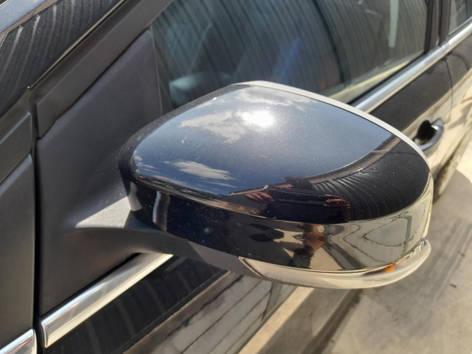 View Auto part Left Door Mirror Ford Focus 2014