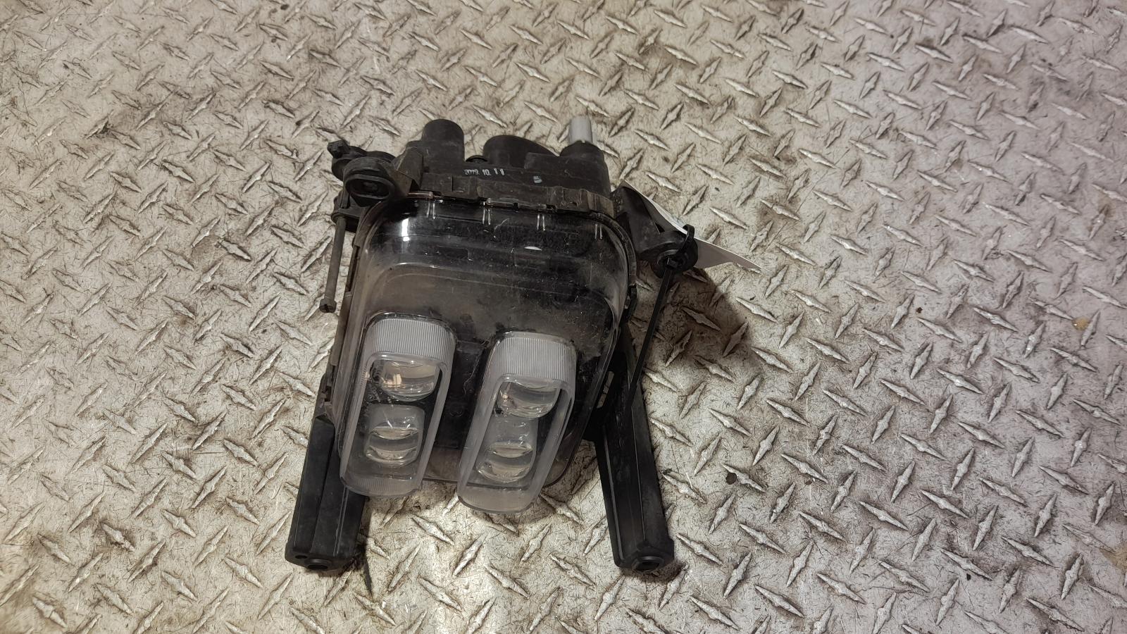 View Auto part Right Indicator/Fog/Side Kia Carnival/grand Carnival 2019