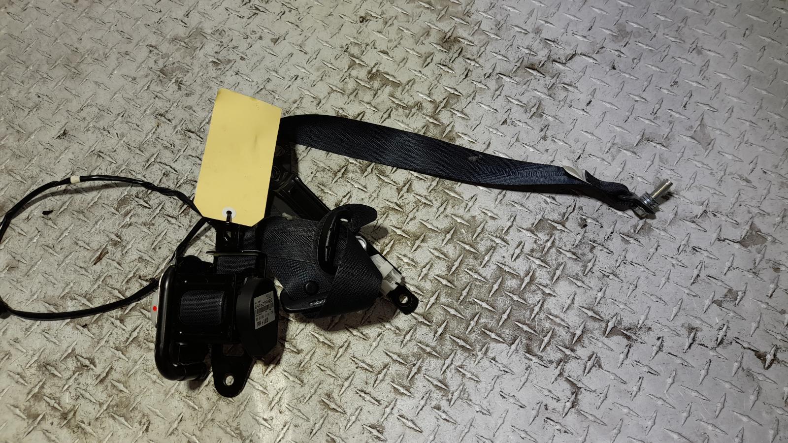 View Auto part Seatbelt/Stalk Mitsubishi Asx 2019