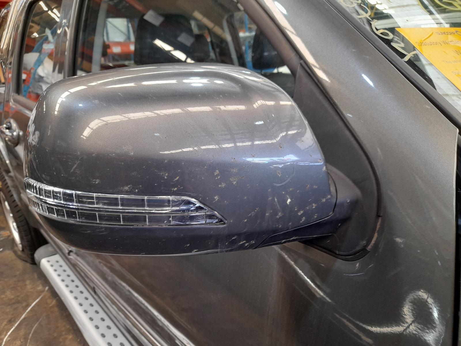 View Auto part Right Door Mirror Great Wall Steed 2019