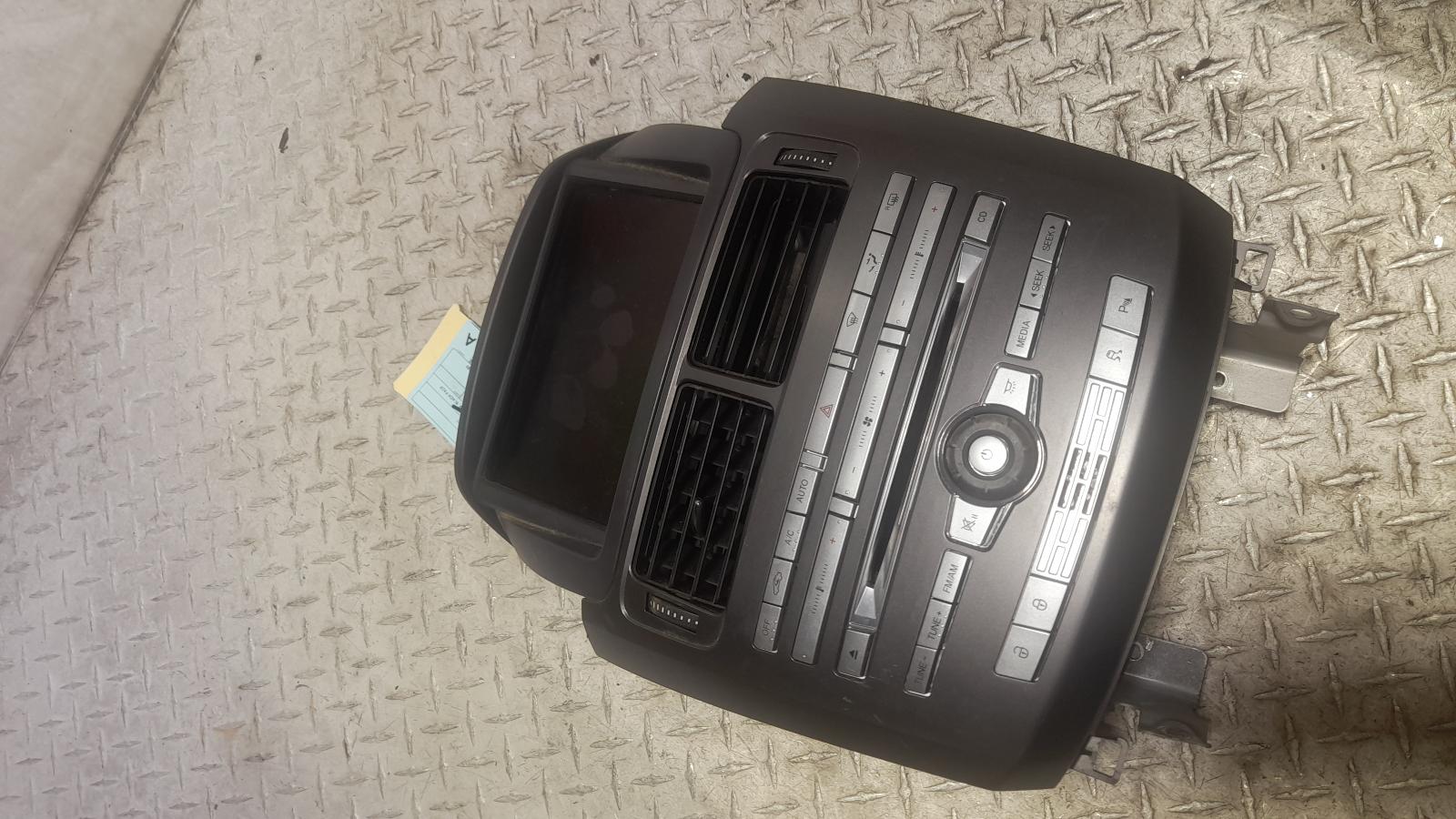 View Auto part Radio/Cd/Dvd/Sat/Tv Ford Territory 2016