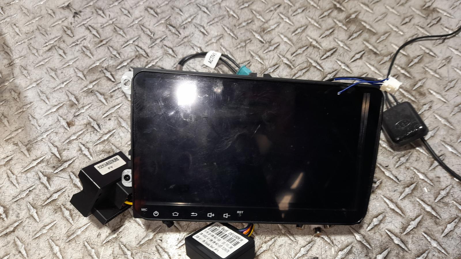 View Auto part Radio/Cd/Dvd/Sat/Tv Volkswagen Golf 2012