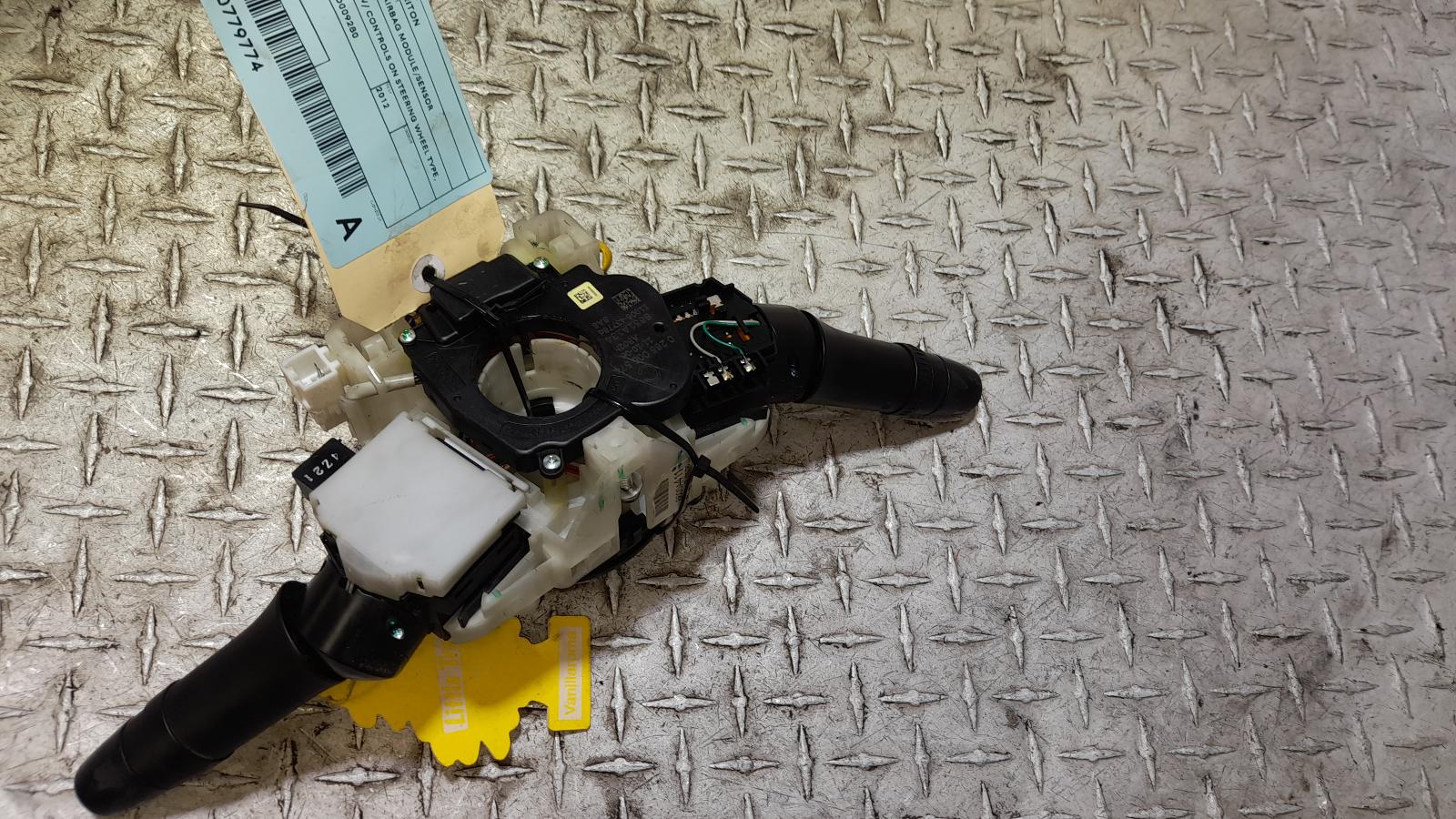 View Auto part Airbag Module/Sensor Mitsubishi Triton 2012