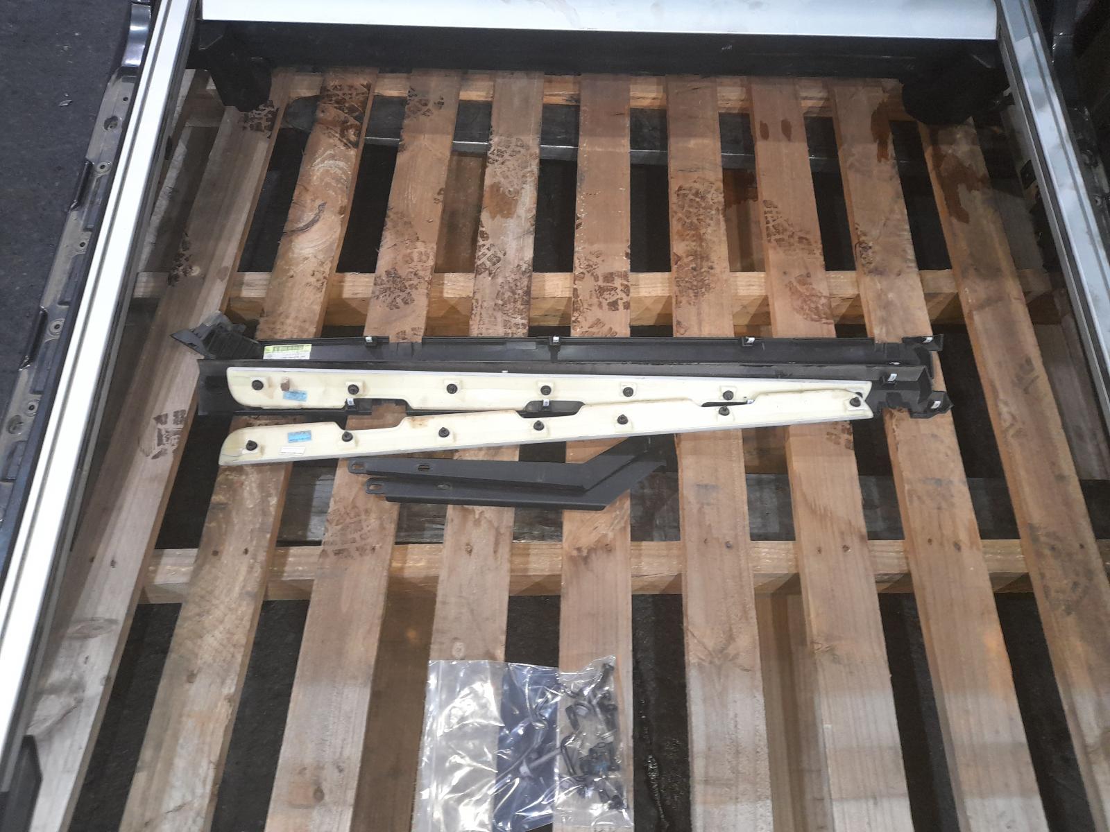 View Auto part Tonneau/Cover Ford Ranger 2020