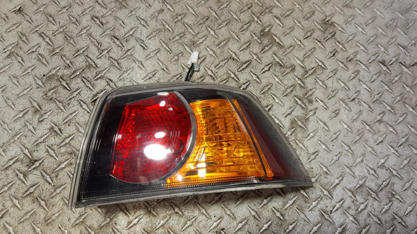 View Auto part Right Taillight Mitsubishi Lancer 2014