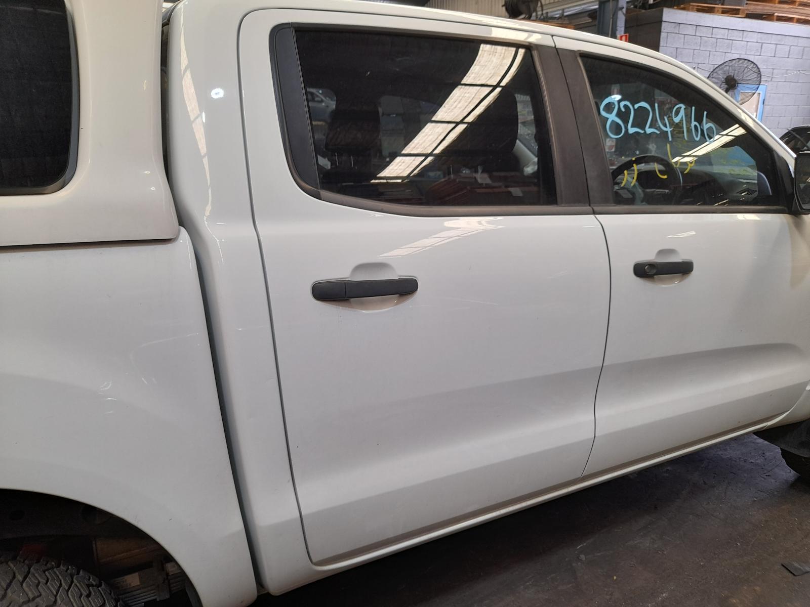 View Auto part Right Rear Wnd Reg/Motor Ford Ranger 2018