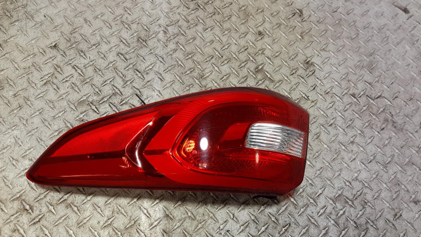 View Auto part Right Taillight Hyundai Sonata 2016