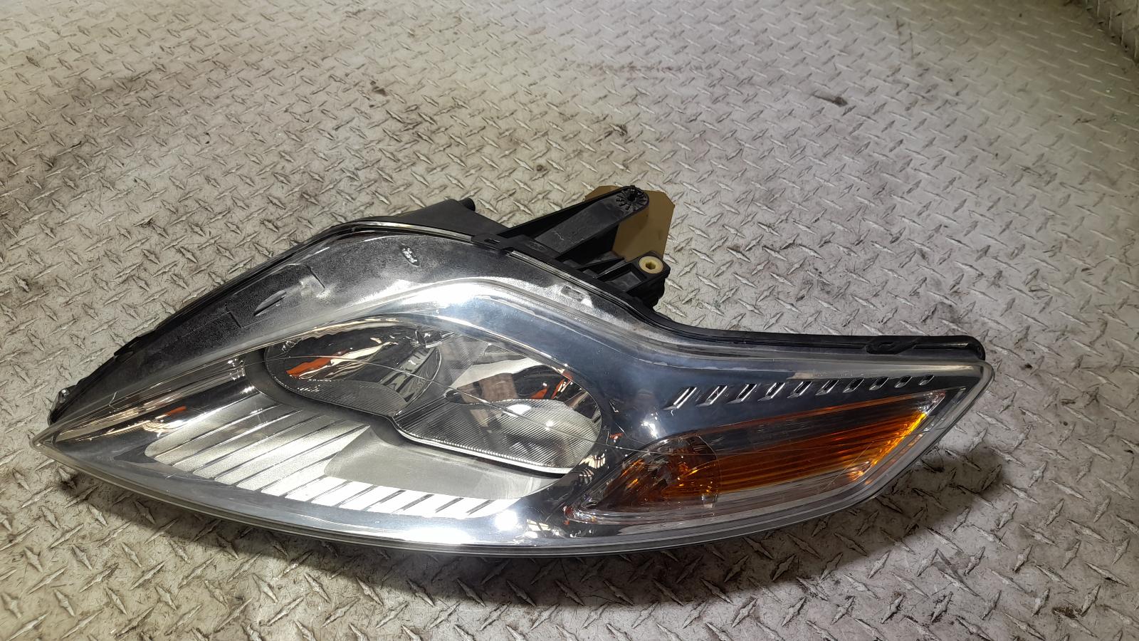 View Auto part Left Headlamp Ford Mondeo 2013