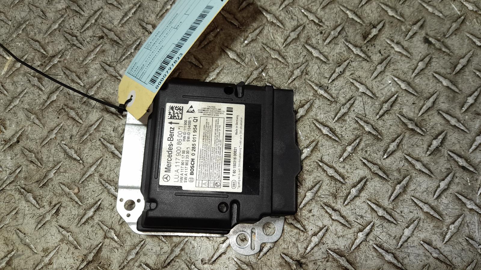 View Auto part Airbag Module/Sensor Mercedes Cla Class 2015