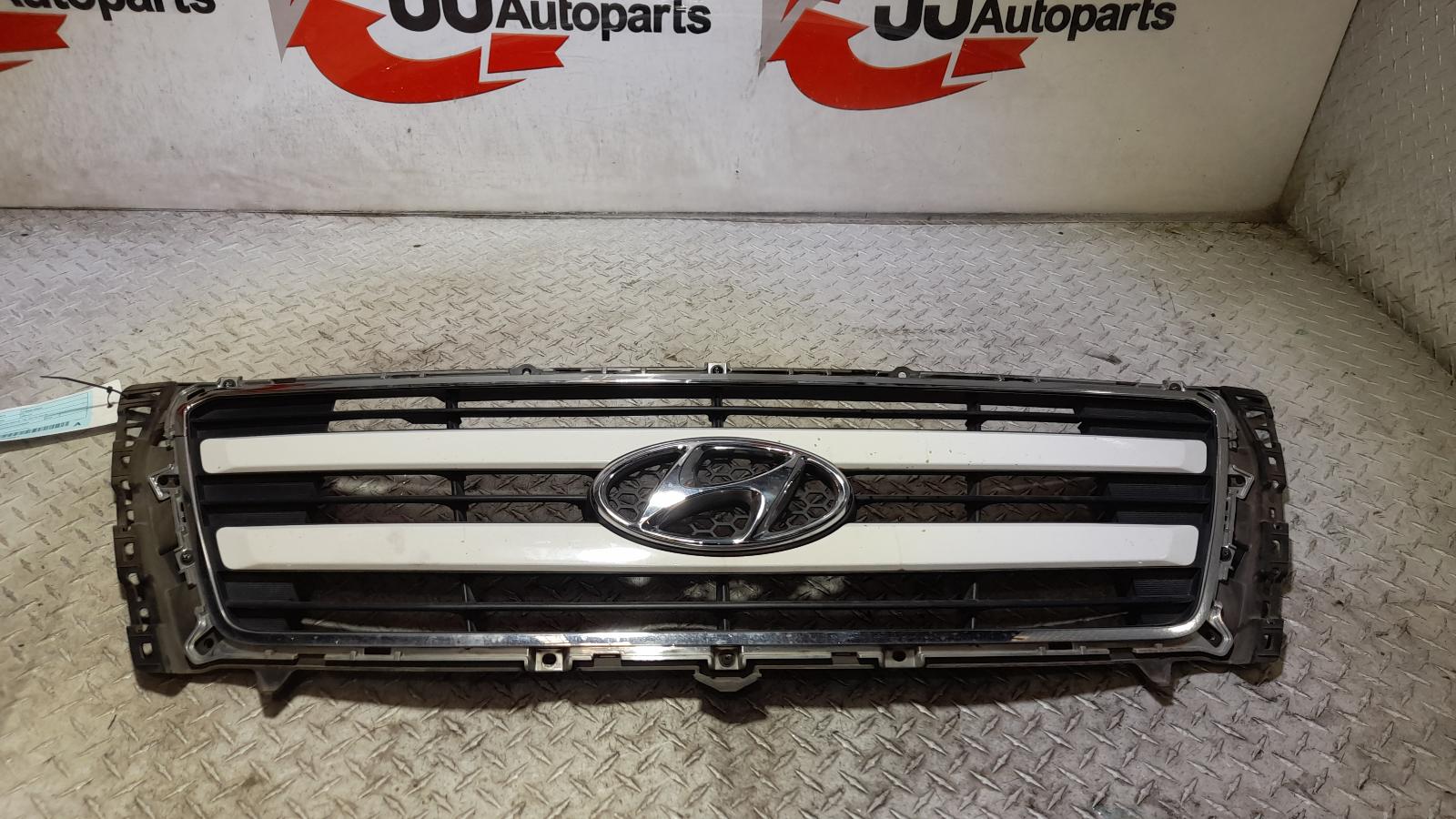 View Auto part Grille Hyundai Iload/imax 2018