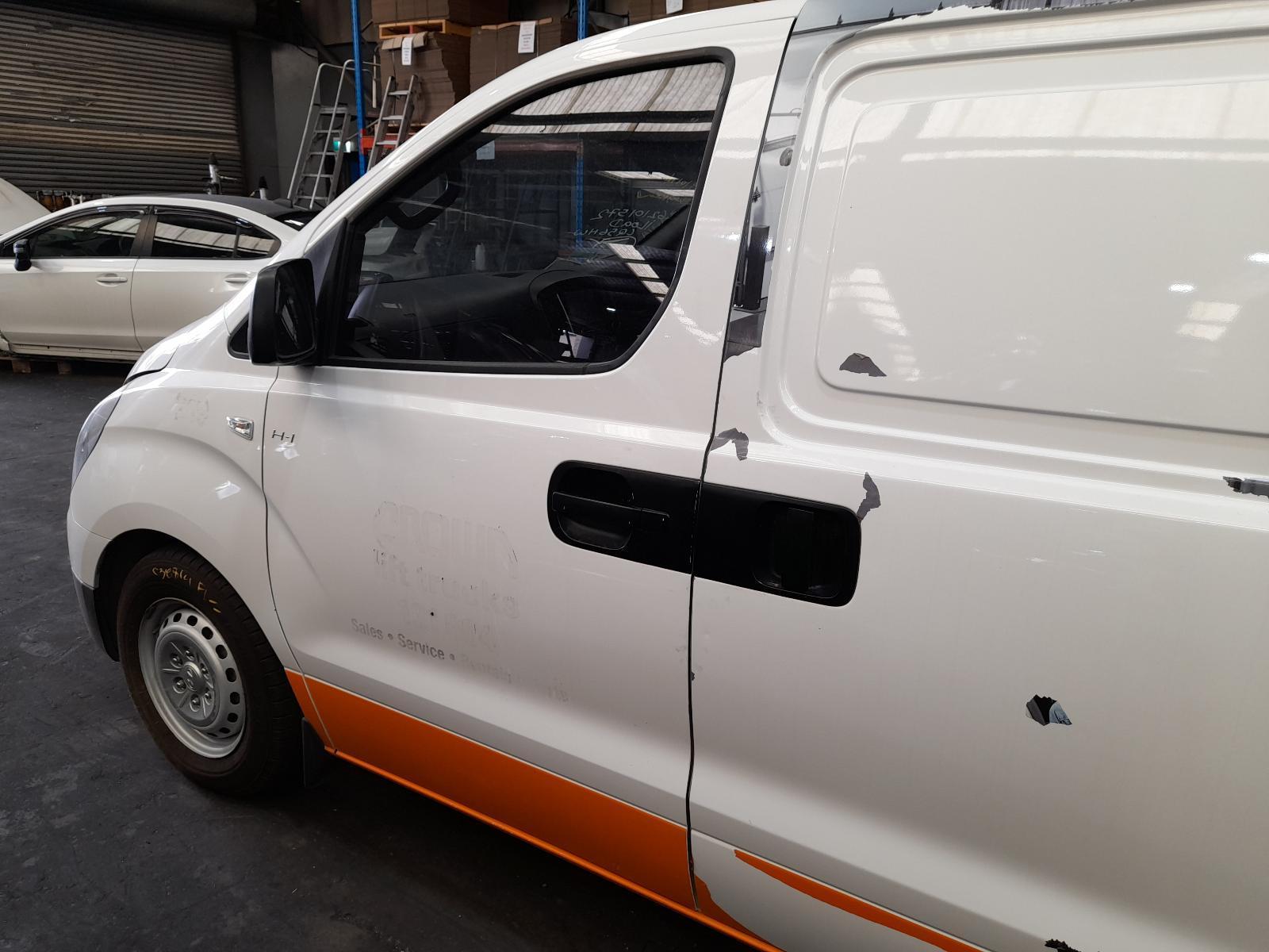 View Auto part Left Front Door Hyundai Iload/imax 2018