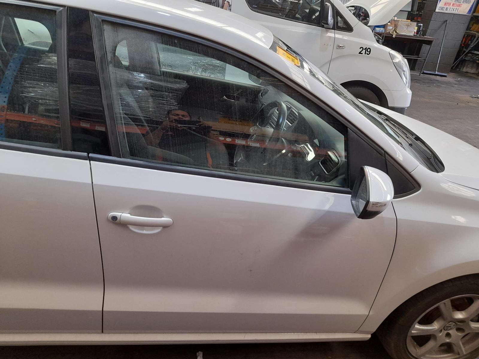 View Auto part Right Front Door Volkswagen Polo 2012