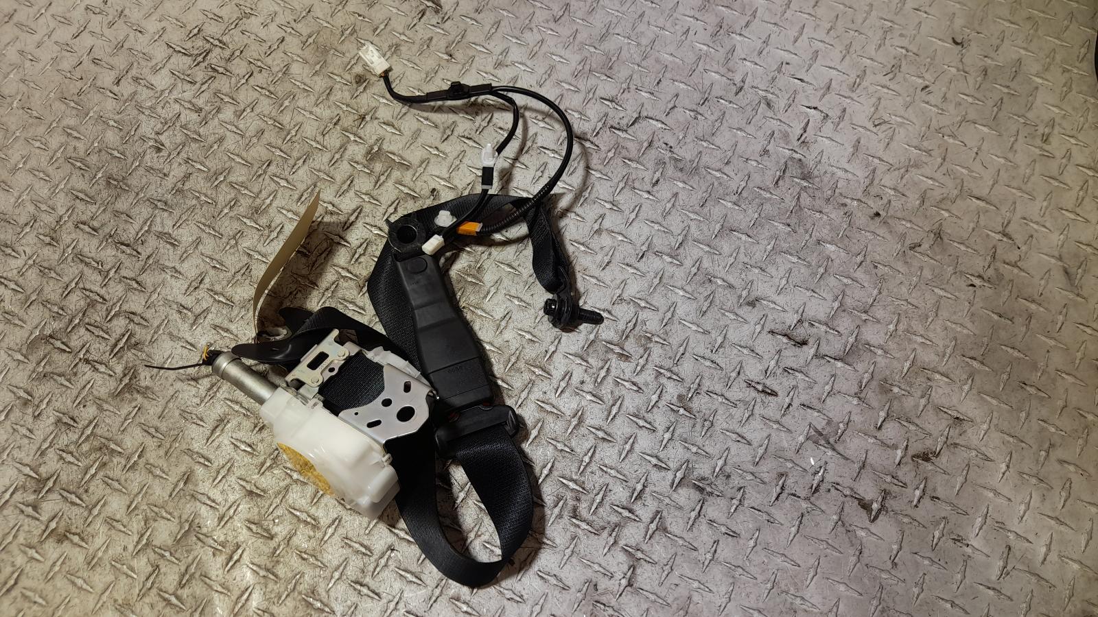 View Auto part Seatbelt/Stalk Toyota Rav4 2019