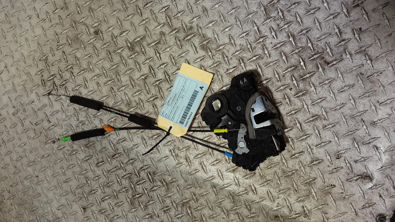 View Auto part Door/Boot/Gate Lock Toyota Corolla 2015