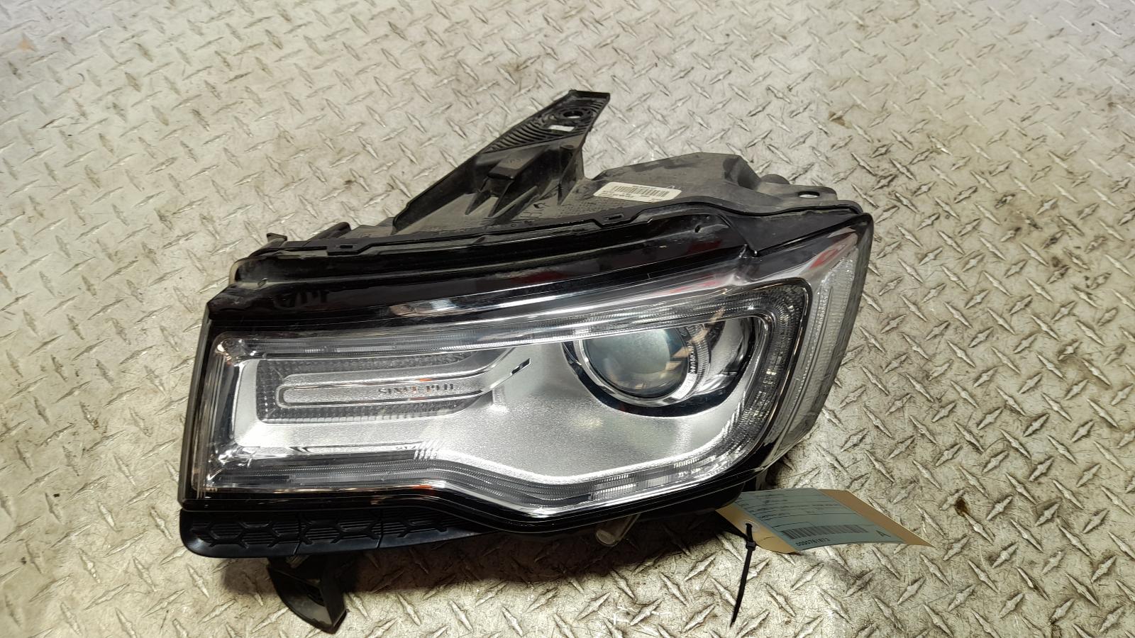 View Auto part Left Headlamp Jeep Grandcherokee 2014