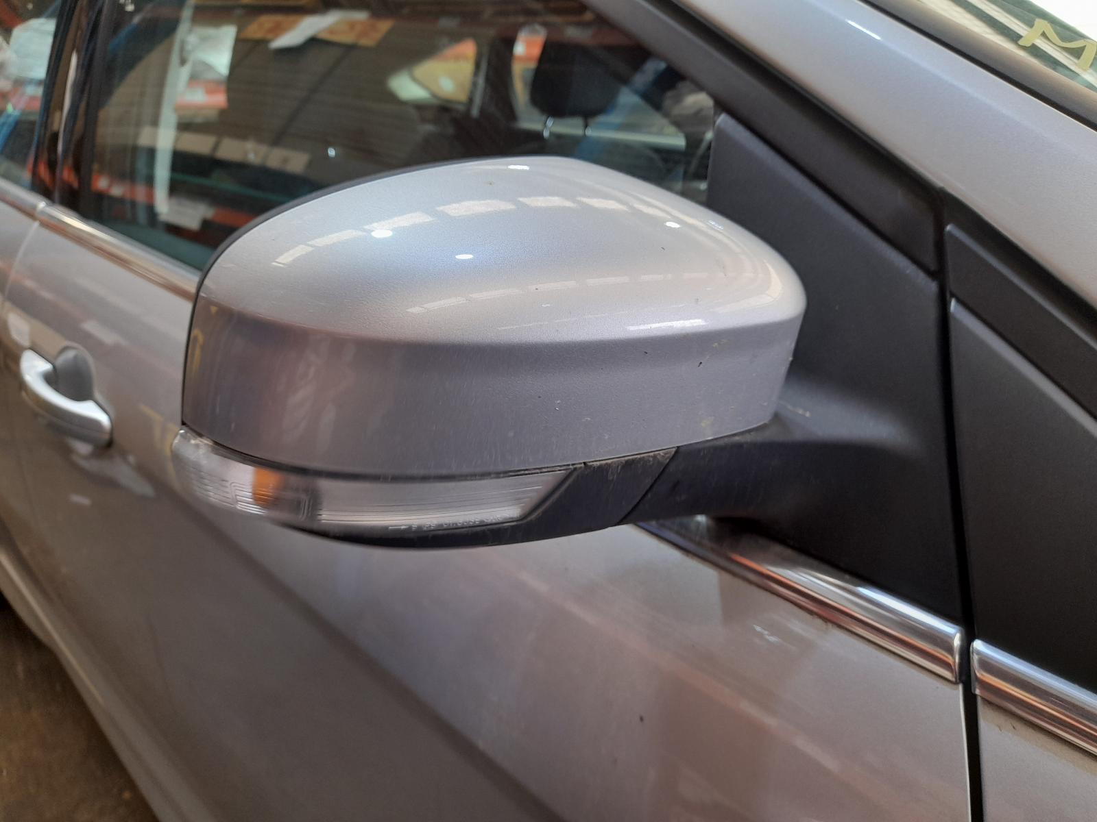 View Auto part Right Door Mirror Ford Focus 2017