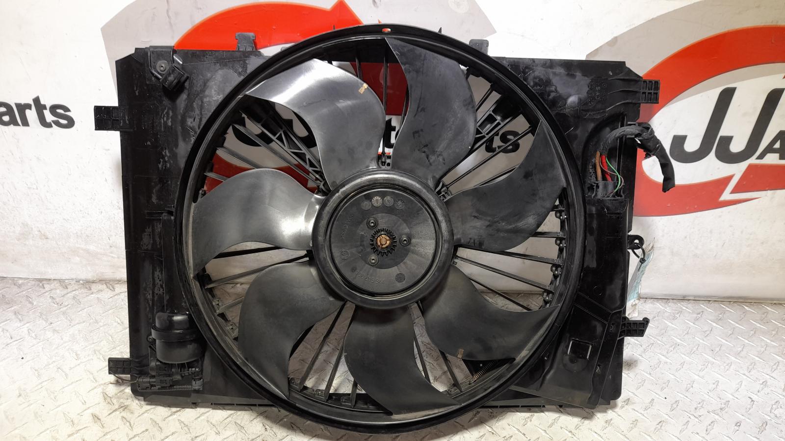 View Auto part Fan Mercedes C Class 2012