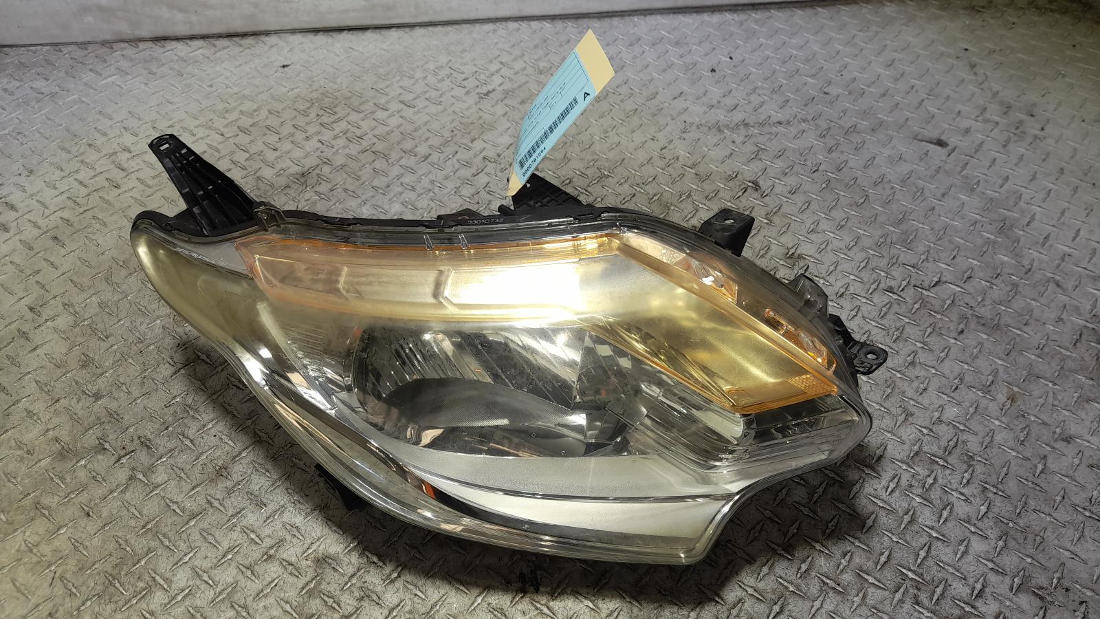 View Auto part Right Headlamp Mitsubishi Triton 2015