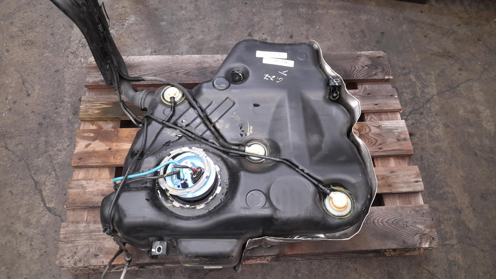 View Auto part Fuel Tank Volkswagen Jetta 2012