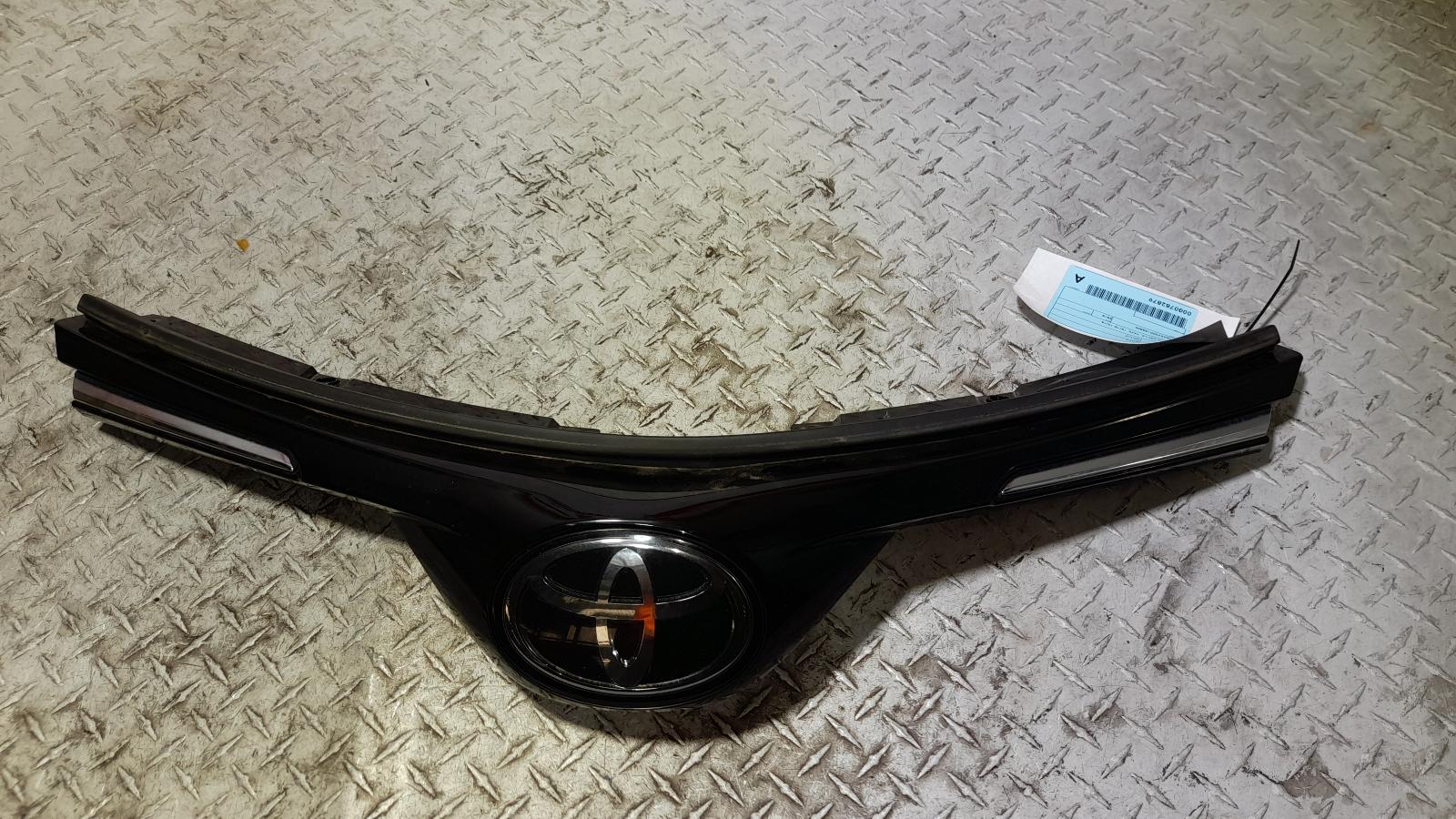 View Auto part Grille Toyota Rav4 2018