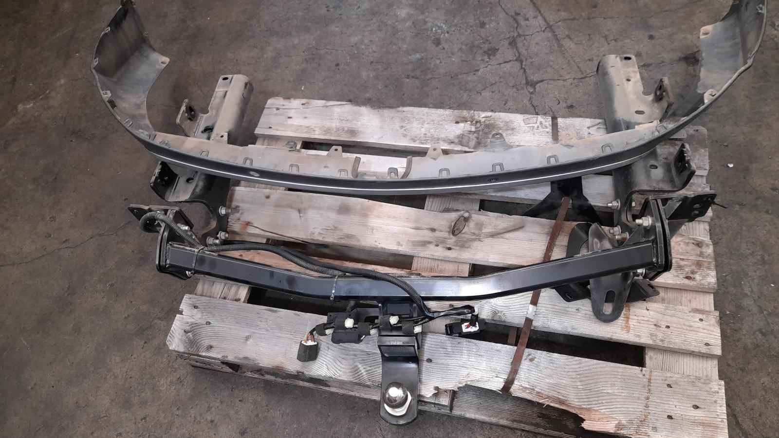 View Auto part Towbar Toyota Rav4 2018